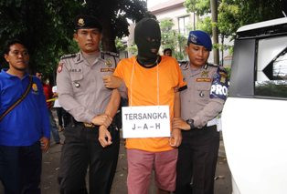 Pembunuh Wanita di Parkiran Bandara Soekarno-Hatta Divonis 17 tahun