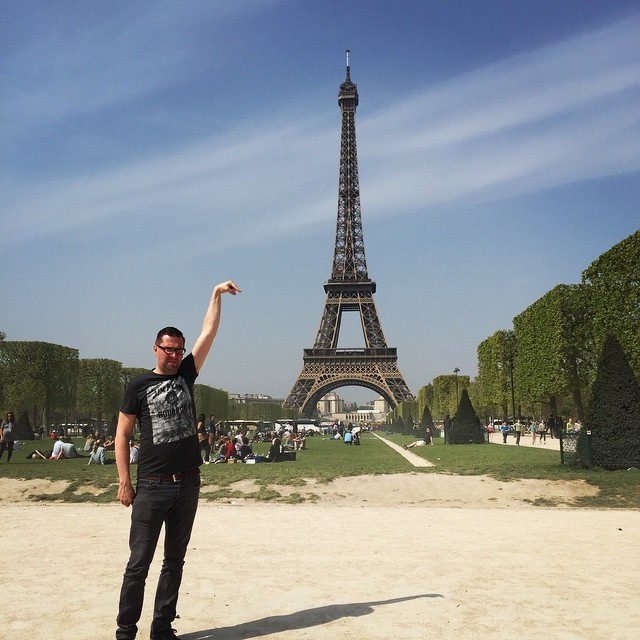 Ini foto asli Sid Frisjes di Eiffel Tower