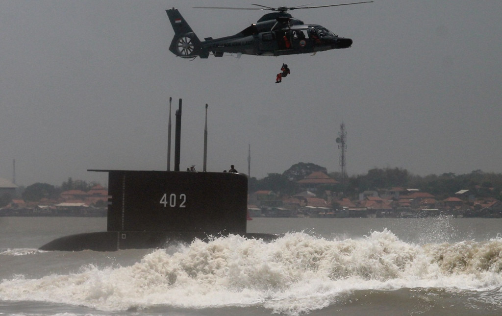 Sebagai negara yang dikelilingi laut, Indonesia amat butuh kapal selam untuk menjaga kedaulatan. Foto Antara/Suryanto