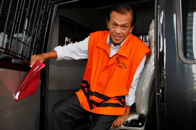 Anggota DPR RI fraksi PDIP Adriansyah ditahan KPK dalam operasi tangkap tangan di Bali. (Foto:MI/Rommy))