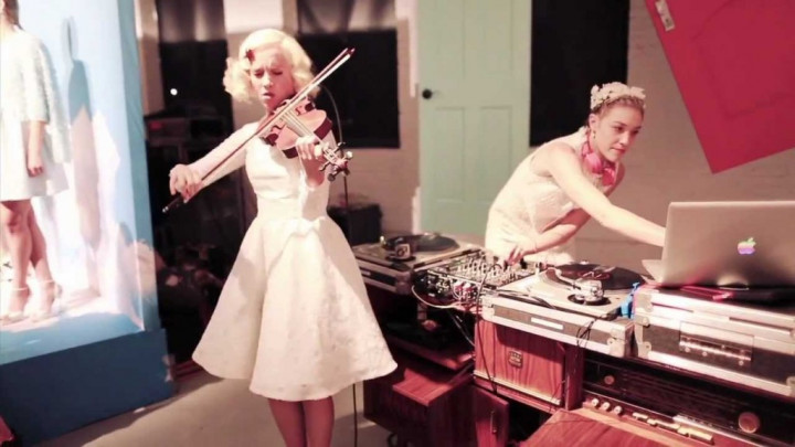 Perkenalkan The Dolls,  Pembuka Konser Katy Perry  