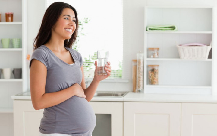 Ini Bahaya Dehidrasi pada Ibu Hamil