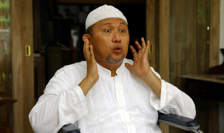 Pepeng Berwasiat Dikubur Dekat Makam Orangtua  