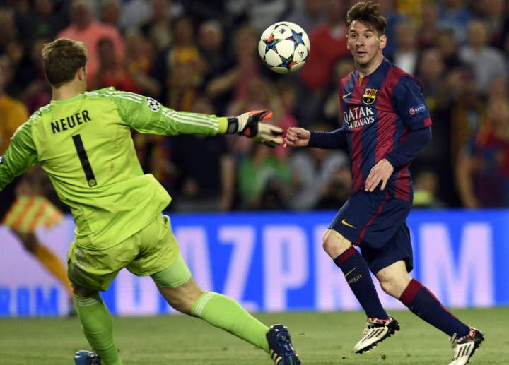 Meme-meme Lucu Jatuhnya Boateng di Camp Nou