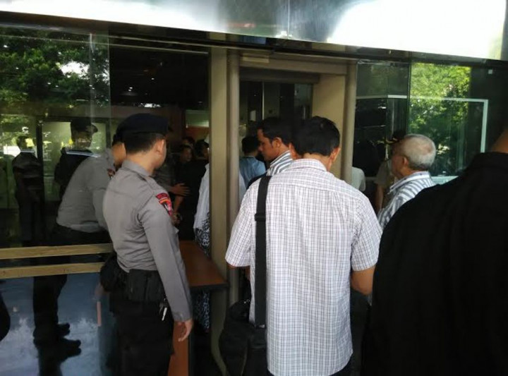 Ratusan Polisi Jaga Ketat Tipikor Jelang Sidang Perdana Fuad Amin