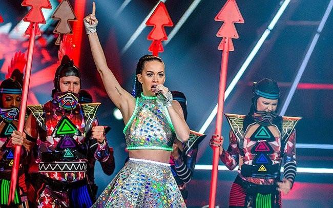 Konser di BSD, Katy Perry Belajar Bahasa Indonesia di Panggung