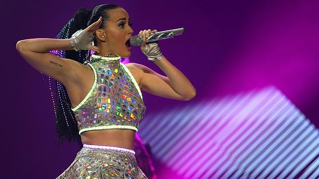 Pesan Tersirat Katy Perry dalam Konser di BSD