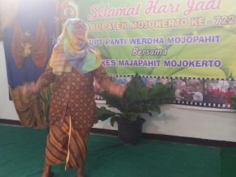 HUT Kabupaten Mojokerto, Lomba Peragaan Busana Lansia Digelar