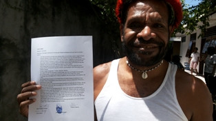 Reaksi Para Tapol Papua Setelah Dibebaskan Jokowi