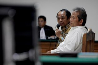 Pengakuan Saksi yang mendapat USD90 Ribu dari Sutan Dinilai Janggal