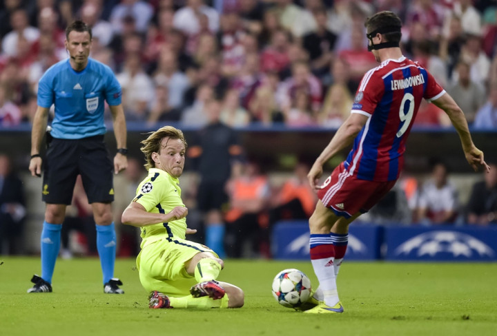 Gelandang ini Klaim Barcelona Lebih Baik dari Bayern Muenchen