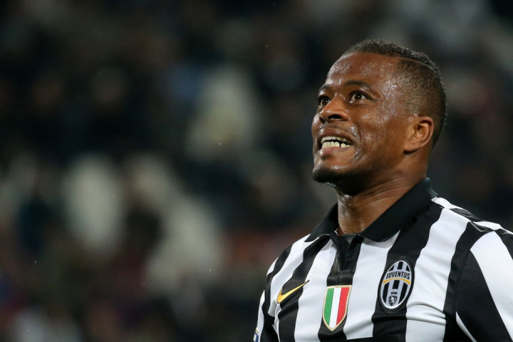 Evra: Saya akan Menjabat Tangannya