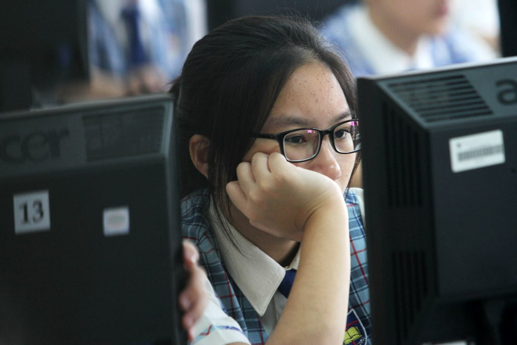 Ilustrasi siswa mengerjakan soal UN. Foto: MI/Immanuel Antonius