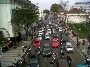 Kawasan Asia Afrika Bandung Tumplak Wisatawan