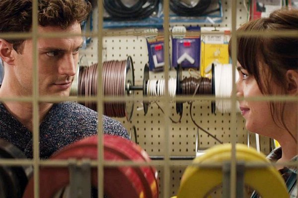 Adegan Fifty Shades of Grey