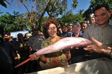 Susi Claims Illegal Fishing Ban Causes Fishery Sector's 8.64% Growth