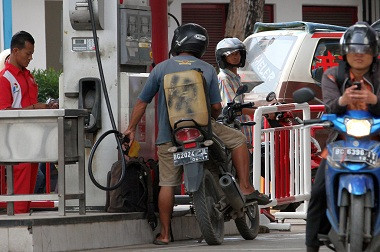 Pertamina Operates 24-Hour Refilling Terminals During Ramadan