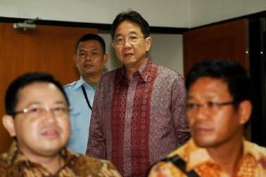 Pledoi, Swie Teng Akui Perintahkan Pemindahan Dokumen    