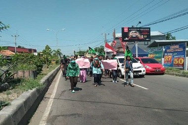 Aksi Peringatan Harkitnas Mengakibatkan Kemacetan di Pantura 