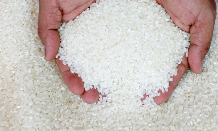 Ini Cara Bedakan Beras Asli dan Sintetis   