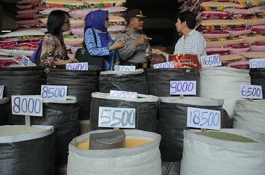 Temukan Beras Plastik di Bogor, Wanita Ini Tak Berani Melapor 