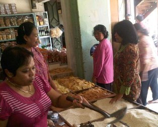 Disperindagkop Wonogiri Sidak Beras Plastik di Pasar Tradisional