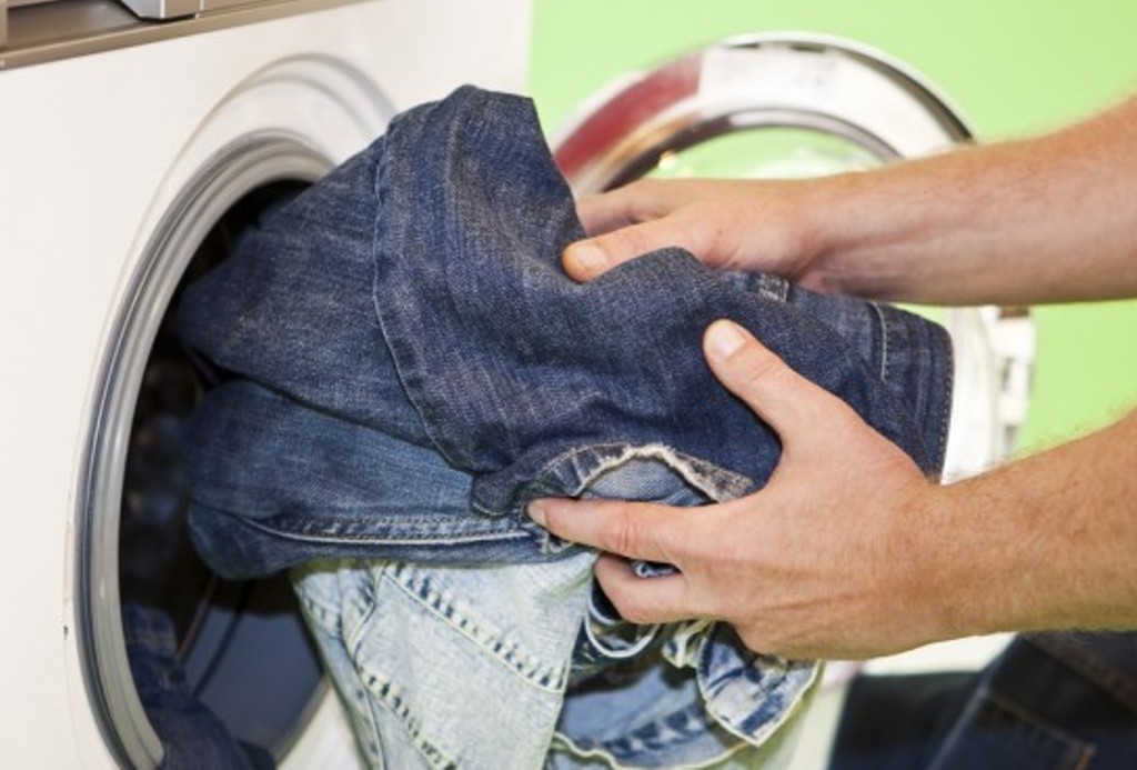 angan terlalu sering mencuci jeans. (Foto:redorbit.com)