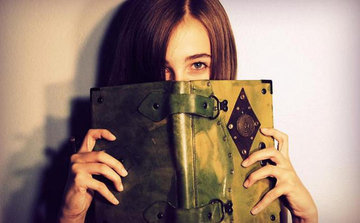 5 Cara Berhenti Jadi Introvert