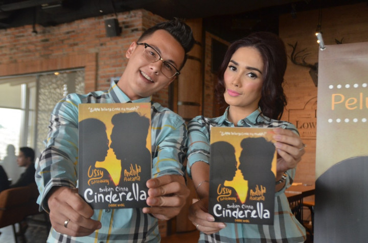 Bukan Cinta Cinderella, Memoar Cinta Ussy dan Andhika