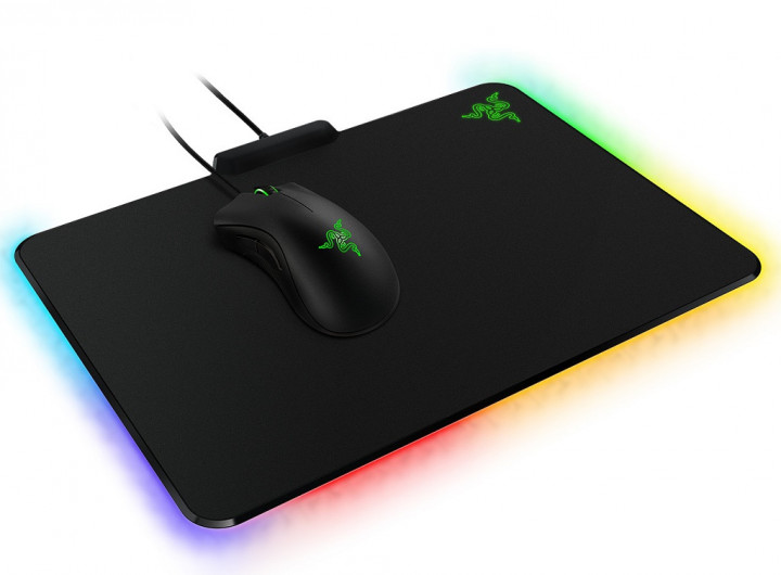 Razer Kenalkan Mousepad Menyala FireFly