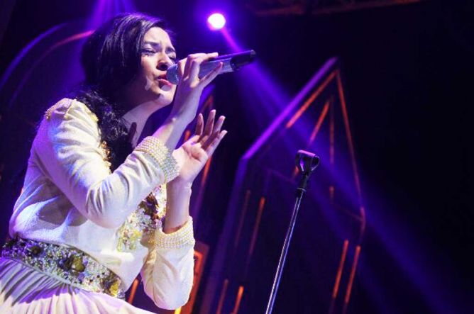 Konser Raisa Diawali Lagu Indonesia Raya