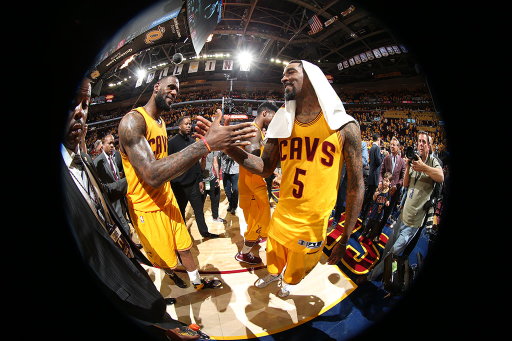 LeBron James Bawa Cavaliers Tundukkan Hawks