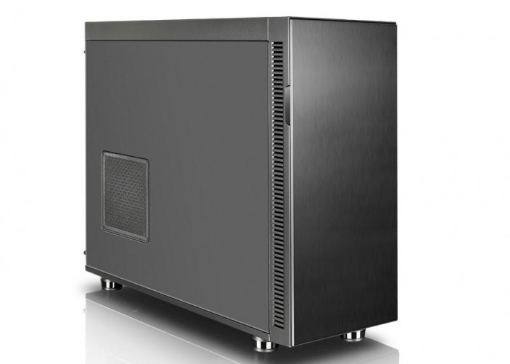 Thermaltake Umumkan Casing Suppressor F51 
