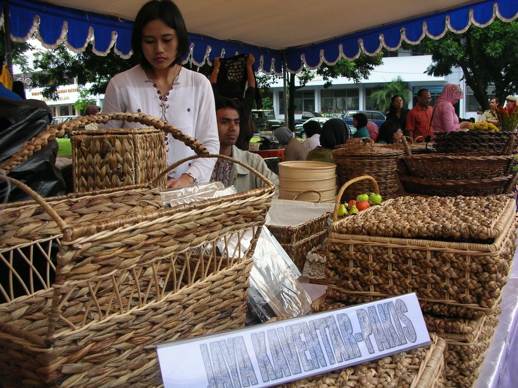 Dagang Pelepah Pisang ke Dubai Indonesia Boyong 