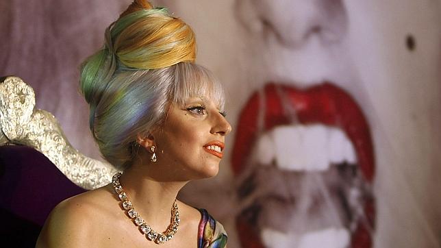 Lady Gaga Bisnis Aksesori Hewan