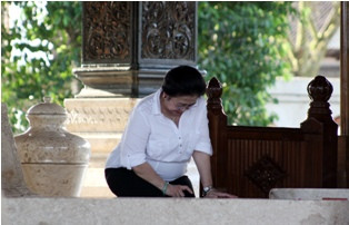 Megawati Nyekar ke Makam Bung Karno