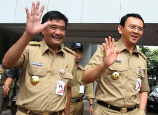 Ahok Pamerkan <i>Smart City</i> DKI ke Bintang Toedjoe