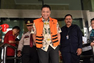 Bekas Bos PT BBJ Didakwa Suap eks Kepala Bappebti Rp7 Miliar