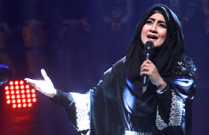 Jelang Puasa, Umi Pipik akan Buka Butik Baju Muslim