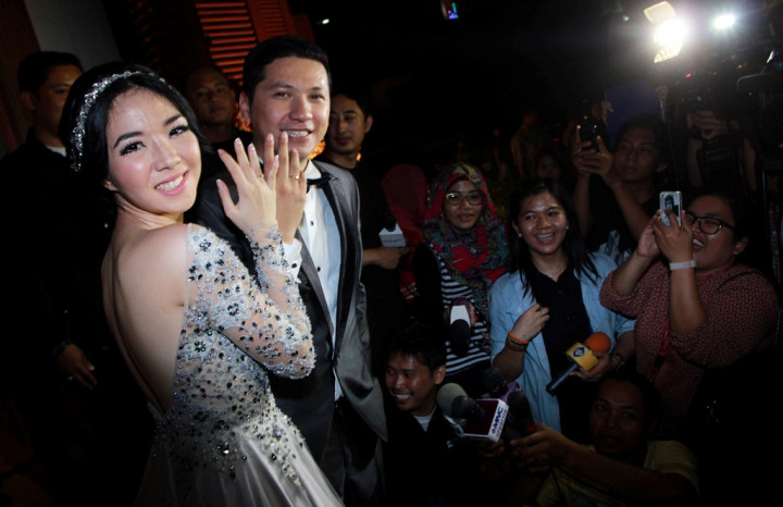 Gading Marten Rajin Pantau Perkembangan Gempi