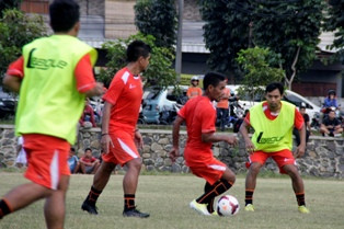 Kenapa Klub Menunggak Gaji Pemain? 