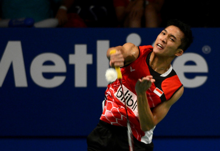 Dikalahkan Jorgensen, Jonatan Christie Foto Bareng Wartawan 