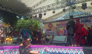 Liburan, ke Festival Palang Pintu Kemang <i>Aja</i> 