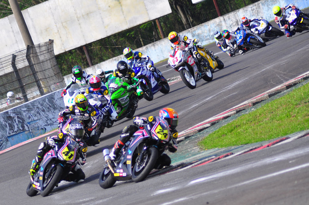 Dominasi Apiwat masih berlanjur di kelas AP250 ARRC Seri Kedua. MTVN/A. Harry Budiawan