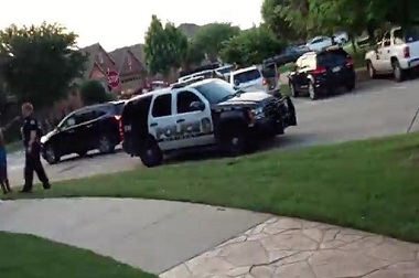 Polisi AS Bubarkan Pesta Remaja Kulit Hitam dengan Senjata Api