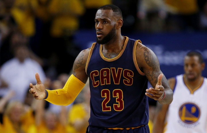 Lewat <i>Overtime</i>, Cavs Tumbangkan Warriors di <i>Game</i> Kedua