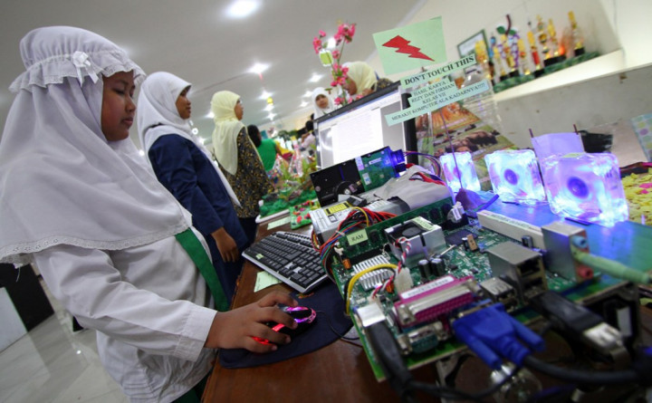 Pacu Industri Strategis, 7 Produsen Telekomunikasi Beroperasi