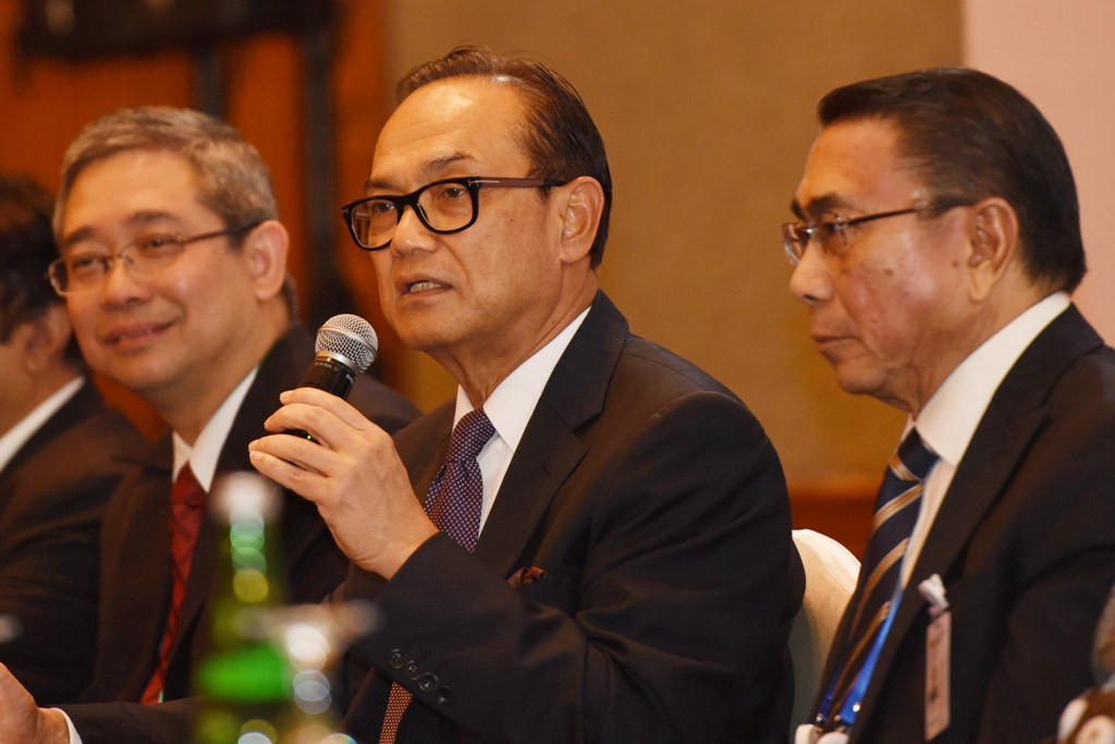 Ketua Umum Kadin Indonesia Suryo Bambang Sulisto (tengah). ANTARA FOTO/Akbar Nugroho Gumay