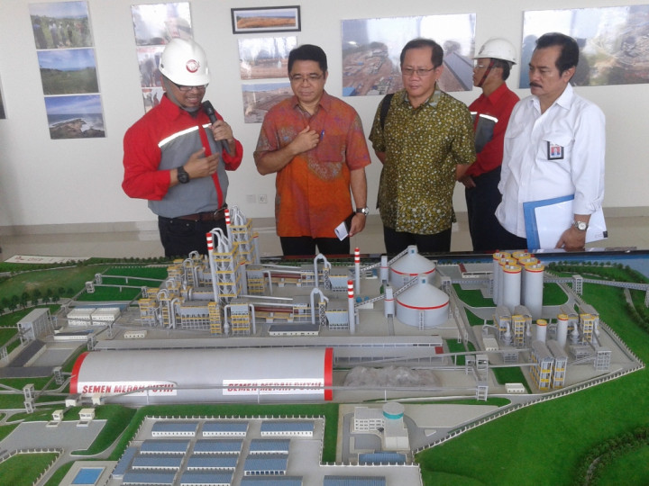 Miliki Izin Prinsip, Kepala BKPM Kunjungi Pabrik Semen di Bayah