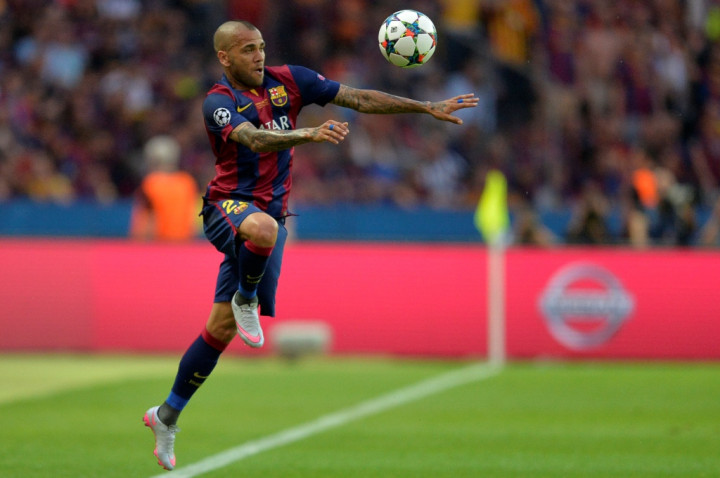 Agen Dani Alves Sudah Lakukan Pembicaraan dengan Milan